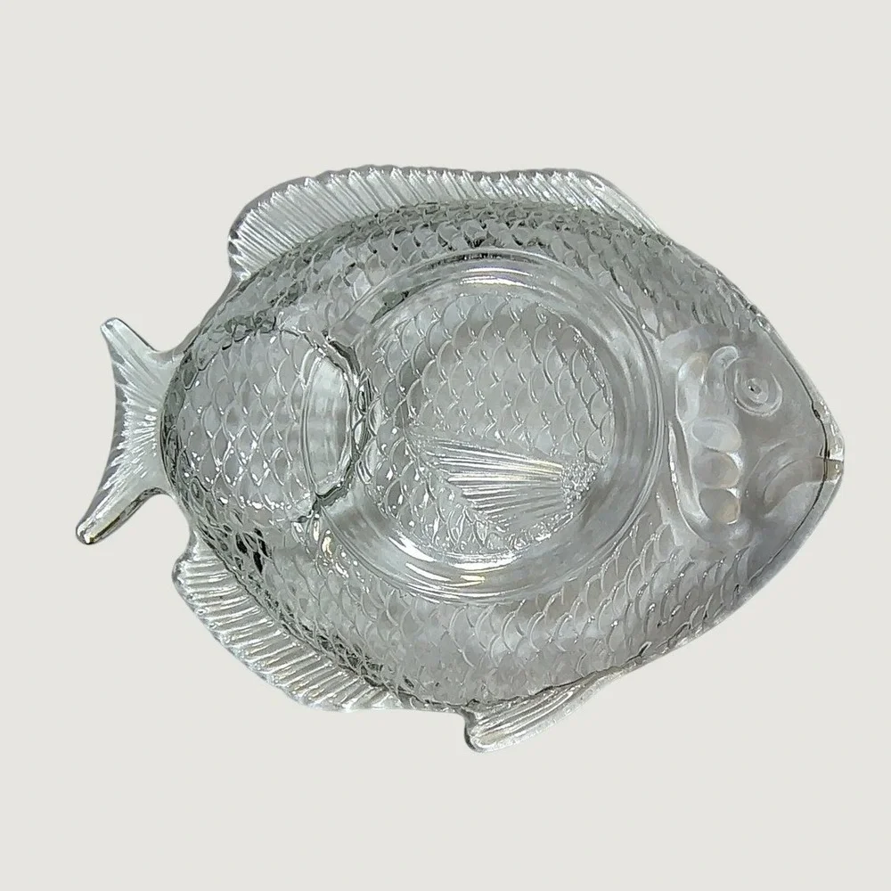 Vintage Clear Glass Fish Shaped Appetizer Plates Set of 4 Embossed Beach House